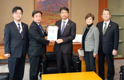 県議会公明党議員会が大井川知事に３０９項目の政策要望