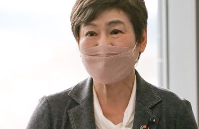 田村けい子議員が教員の確保などを訴える／文教警察常任委員会での質疑